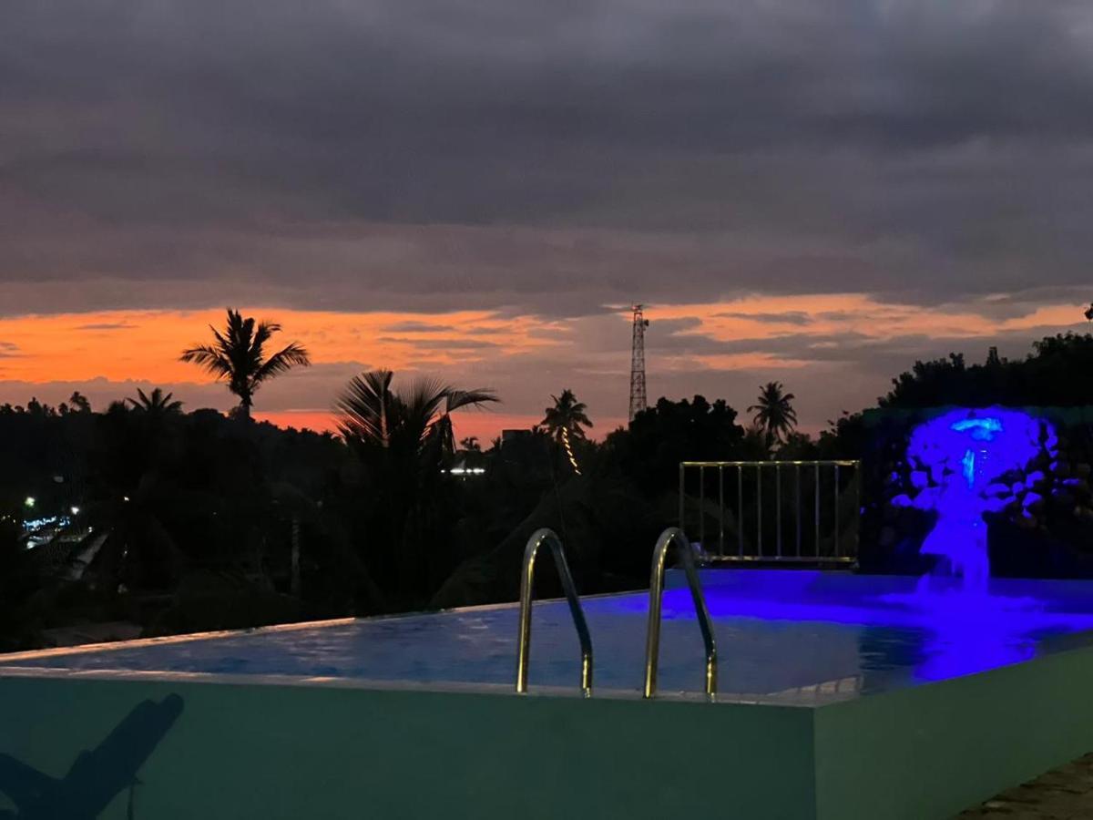 One World Mirissa Hotel ภายนอก รูปภาพ