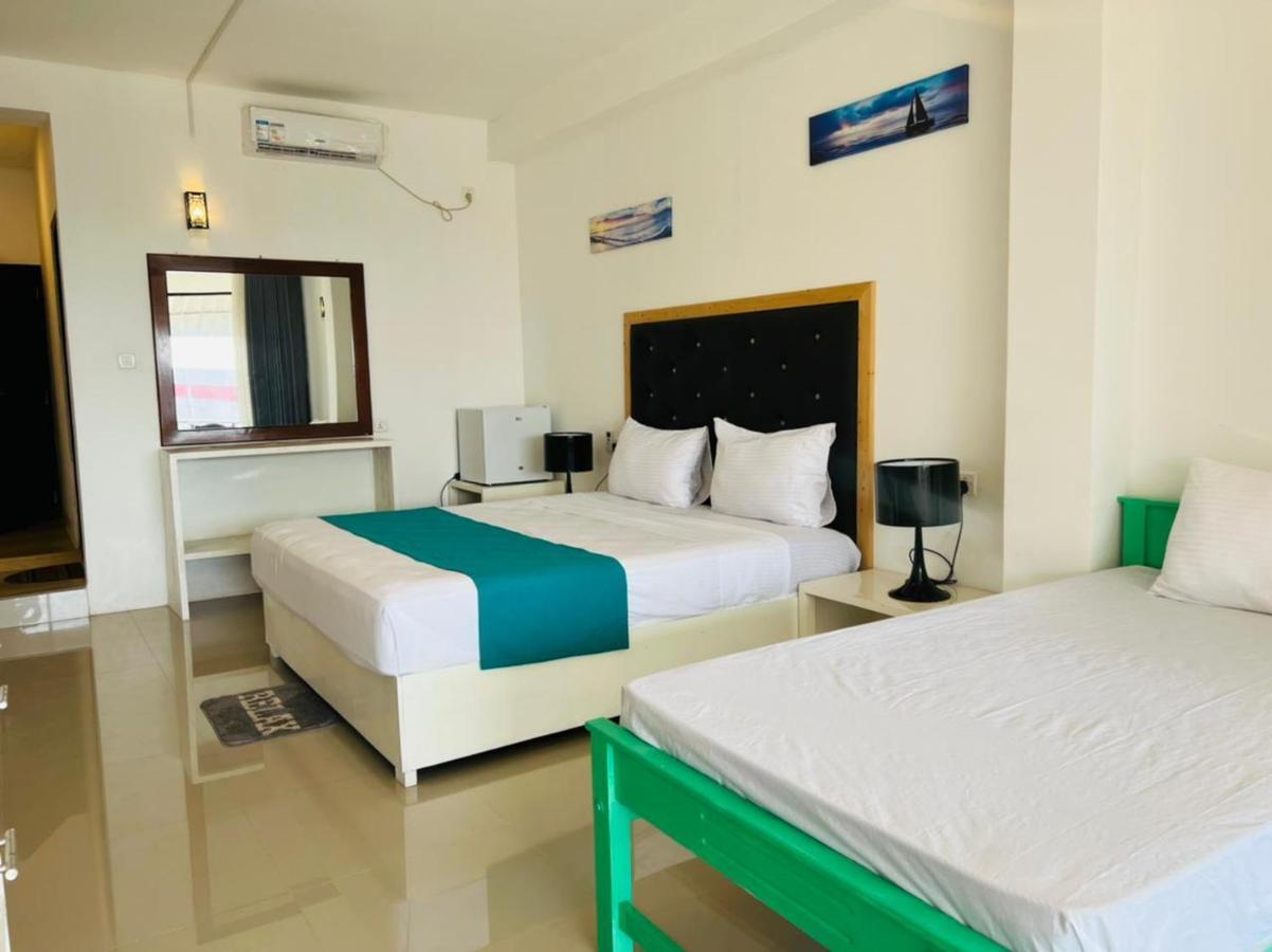 One World Mirissa Hotel ภายนอก รูปภาพ