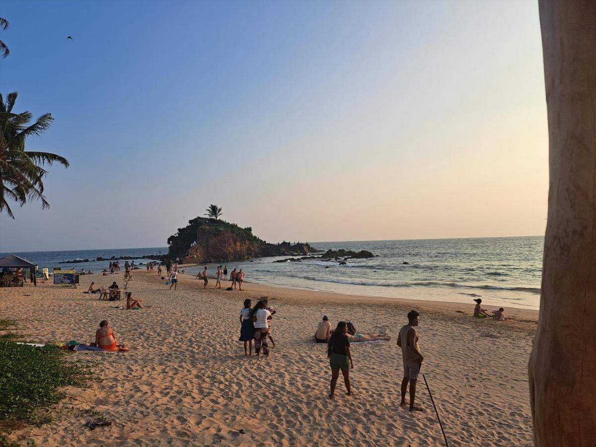 One World Mirissa Hotel ภายนอก รูปภาพ