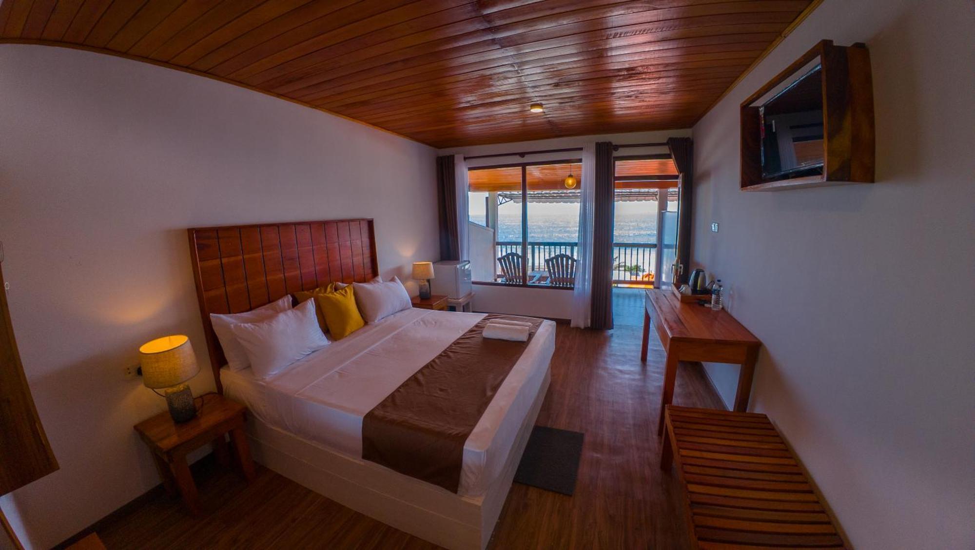 One World Mirissa Hotel ภายนอก รูปภาพ