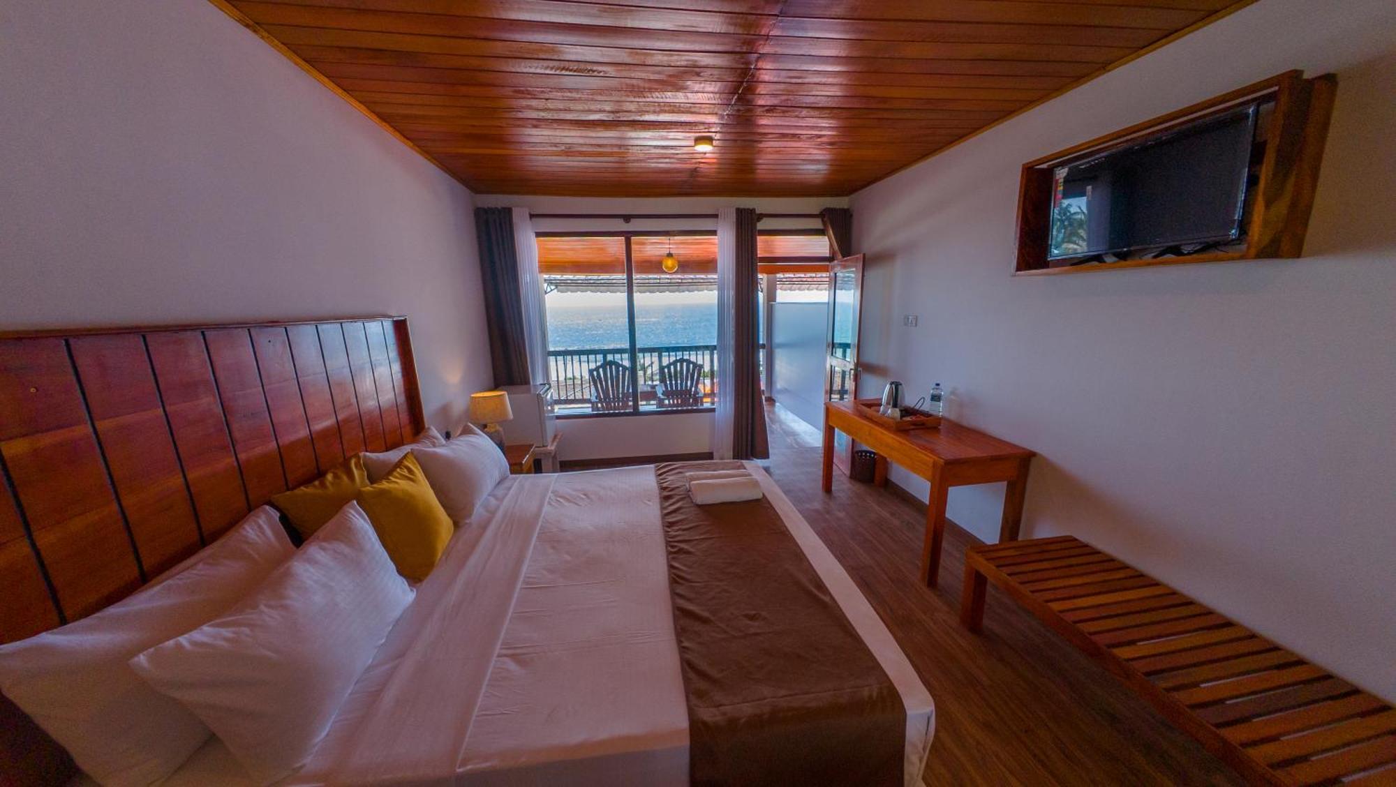 One World Mirissa Hotel ภายนอก รูปภาพ